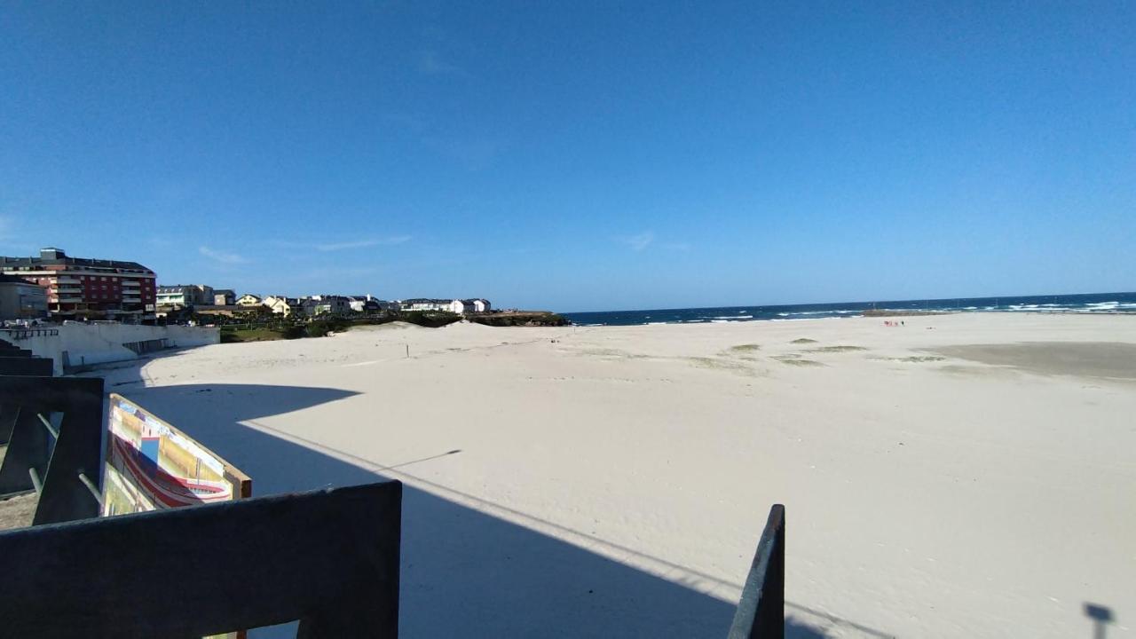 Apartamento En Foz. Primera Linea Playa Rapadoira Exterior photo